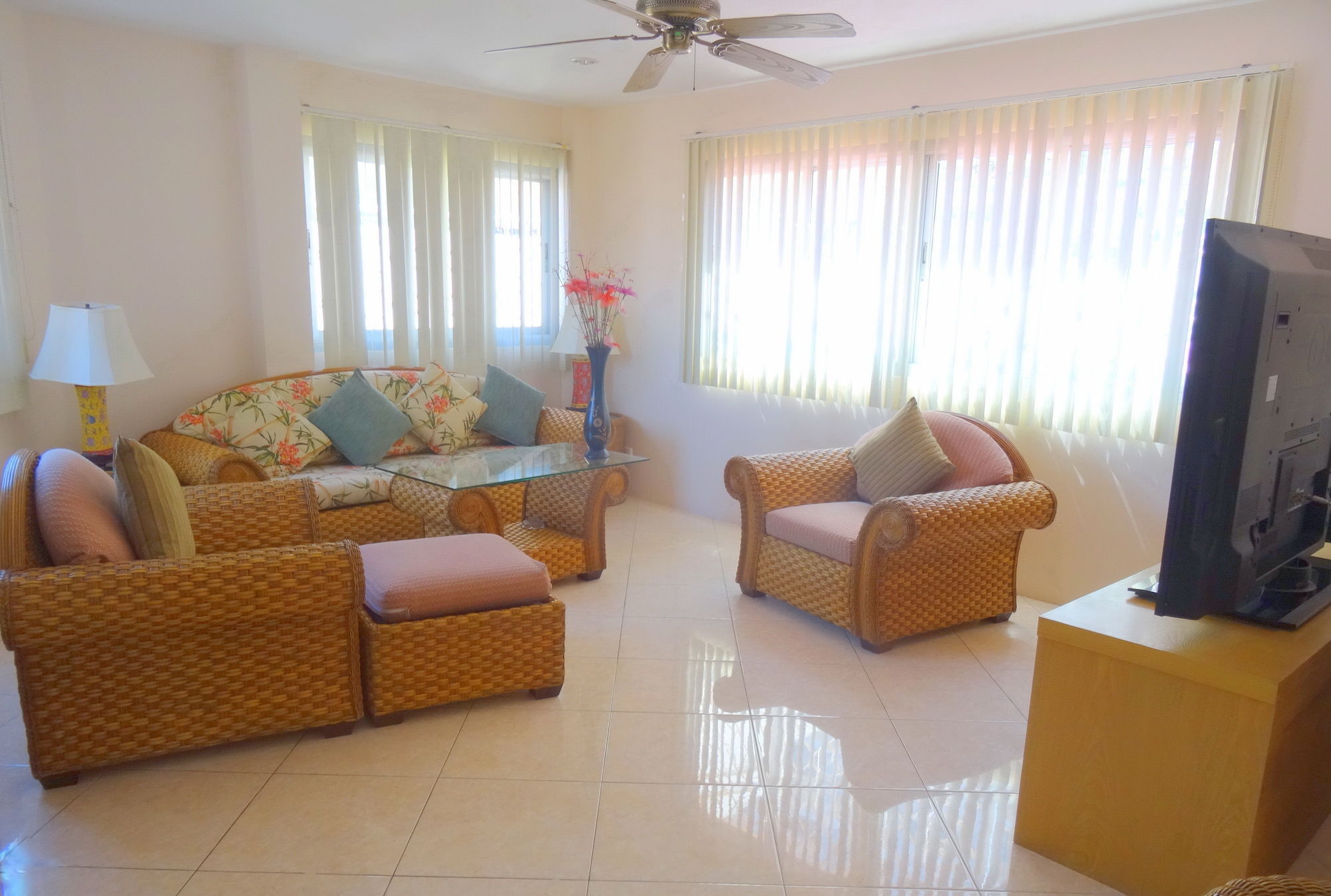 Butterfly Garden Boutique Residences by Luxury View SHA Extra Plus Pattaya Extérieur photo